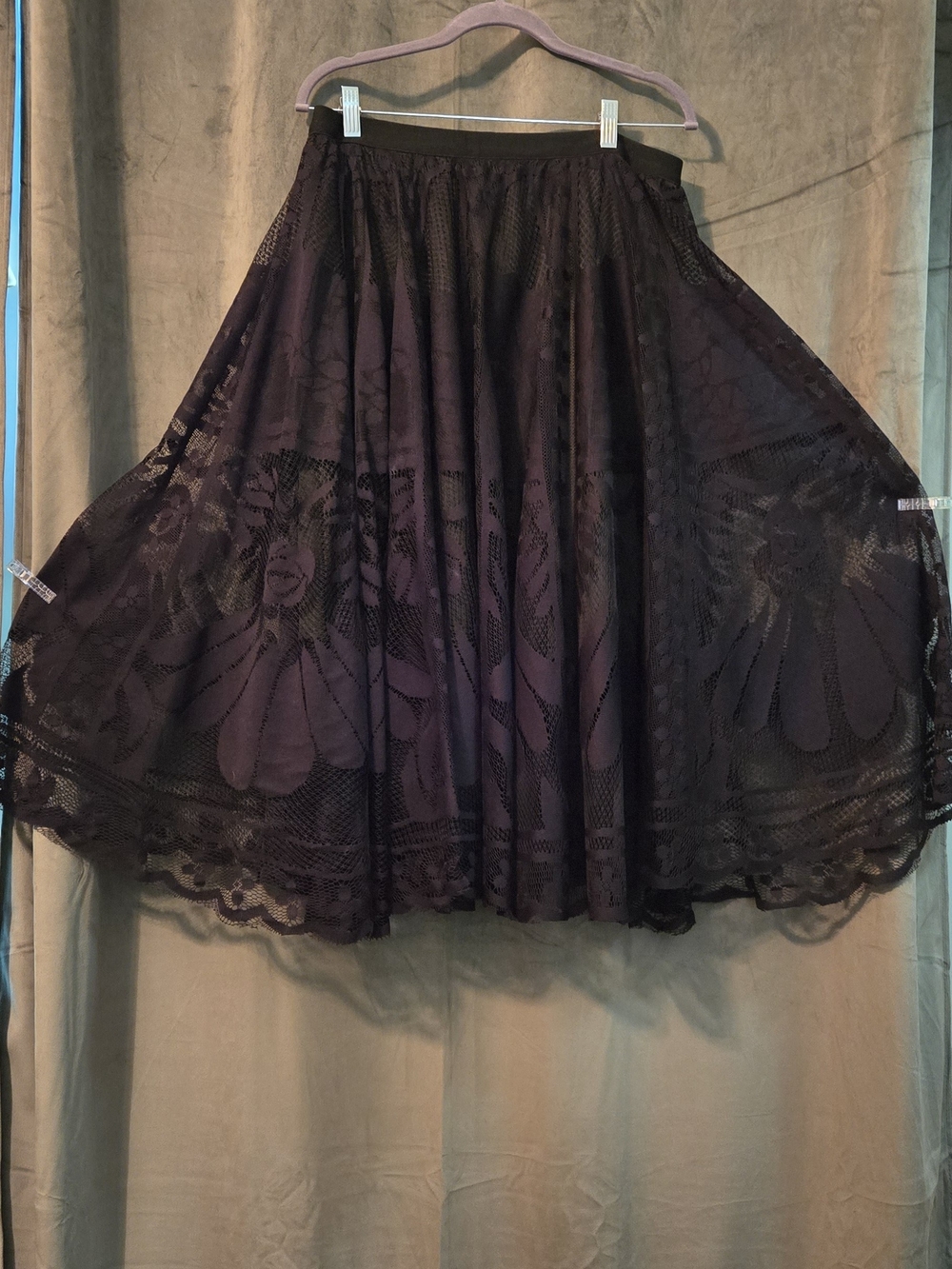 Women's Lace Overlay Full Circle Skirt - Black